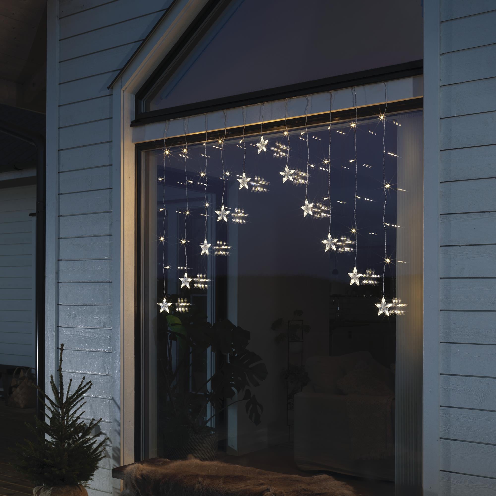 12 Stars V Curtain Window Light with 85 Warm White LEDs Brand new ???? Festive 12 Stars V Curtain Window Light With 85 Warm White LEDs ⭐ -UK Christmas World shop 4047 103.S.1.0 Copy