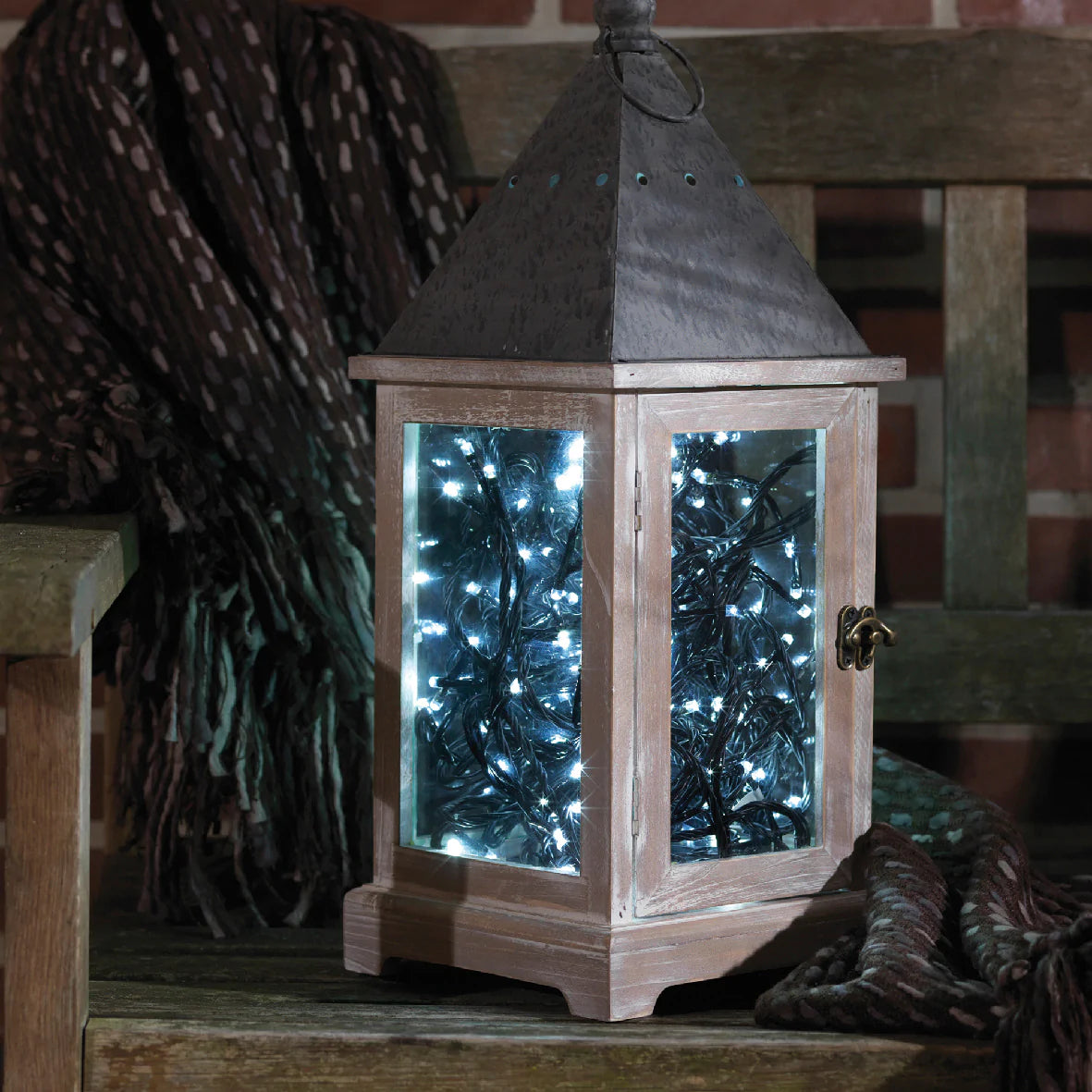 192 Cool White LED Compact Cluster Twinkling Outdoor Durawise Battery Lights Budget ???? Kaemingk 192 Cool White LED Compact Cluster Twinkling Outdoor Durawise Battery Lights ???? -UK Christmas World shop 497297s 1200x1200 887c17f0 71ce 4a36 a586 634beb14bf2f