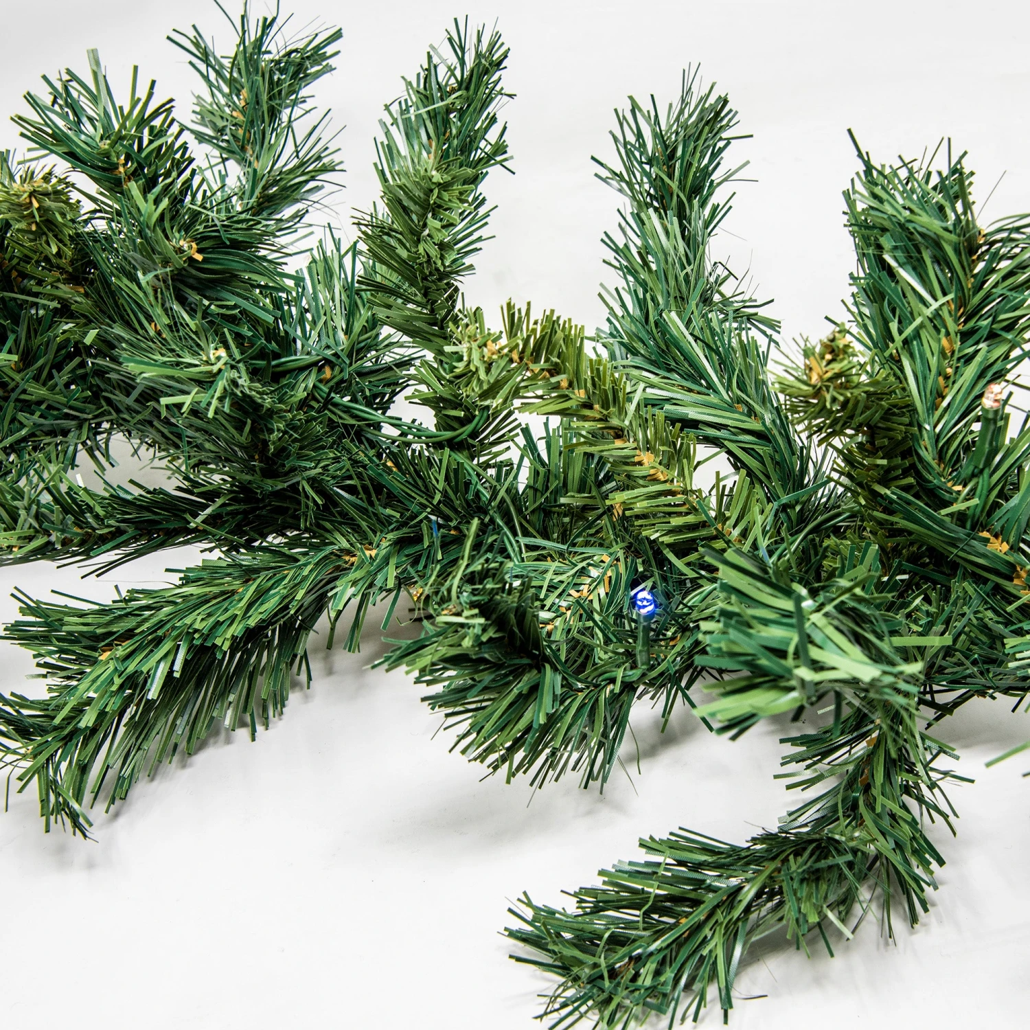 Best Sale 𧨠Festive 5.3m Giant β Christmas Door Garland Kit With 100 LED Battery Lights 𧨠2 Best Sale 𧨠Festive 5.3m Giant β Christmas Door Garland Kit With 100 LED Battery Lights 𧨠- Image 2